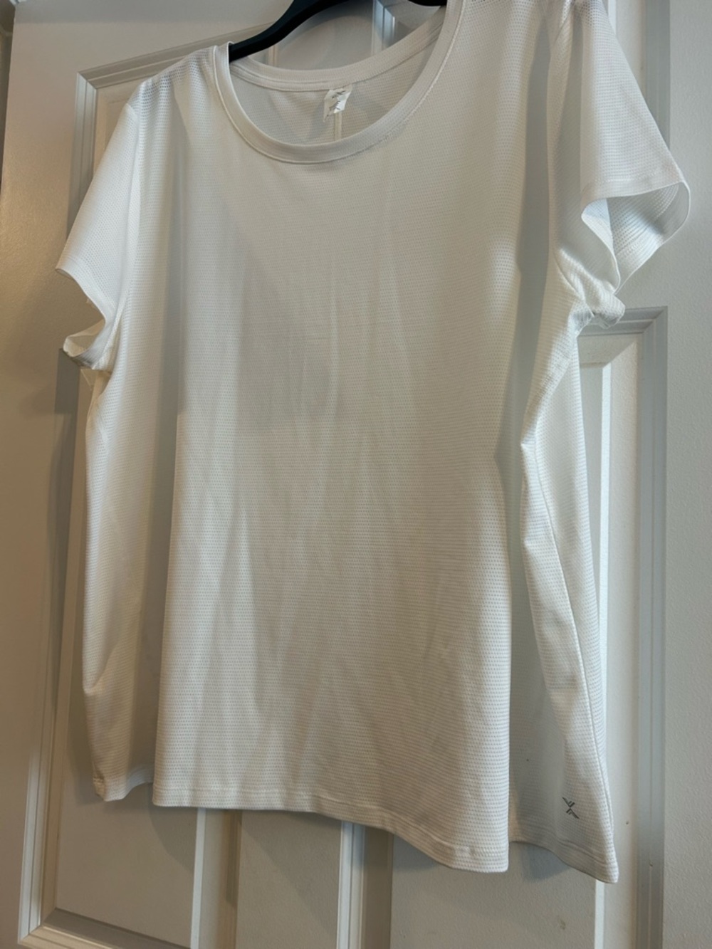 Xersion White Short Sleeve Performance Tee — Crew Neck